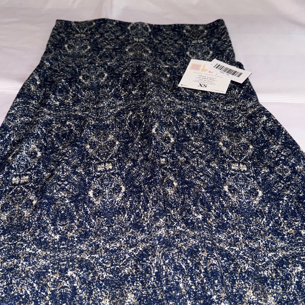 🍁 Lularoe “MAXI” skirt brown & ivory design on blue background  XS - Picture 3 of 7